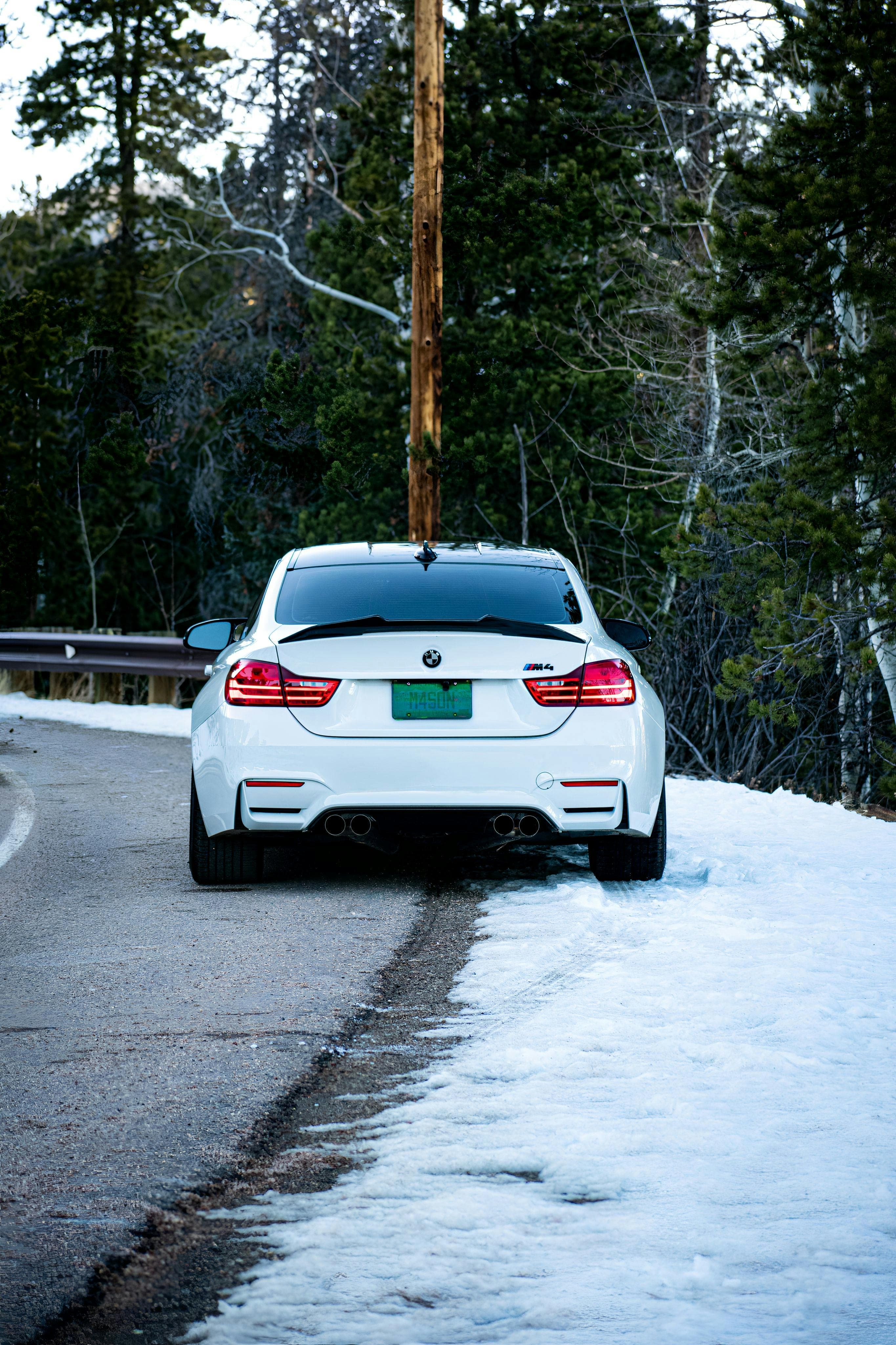 BMW M4 Coupe - Photo 4